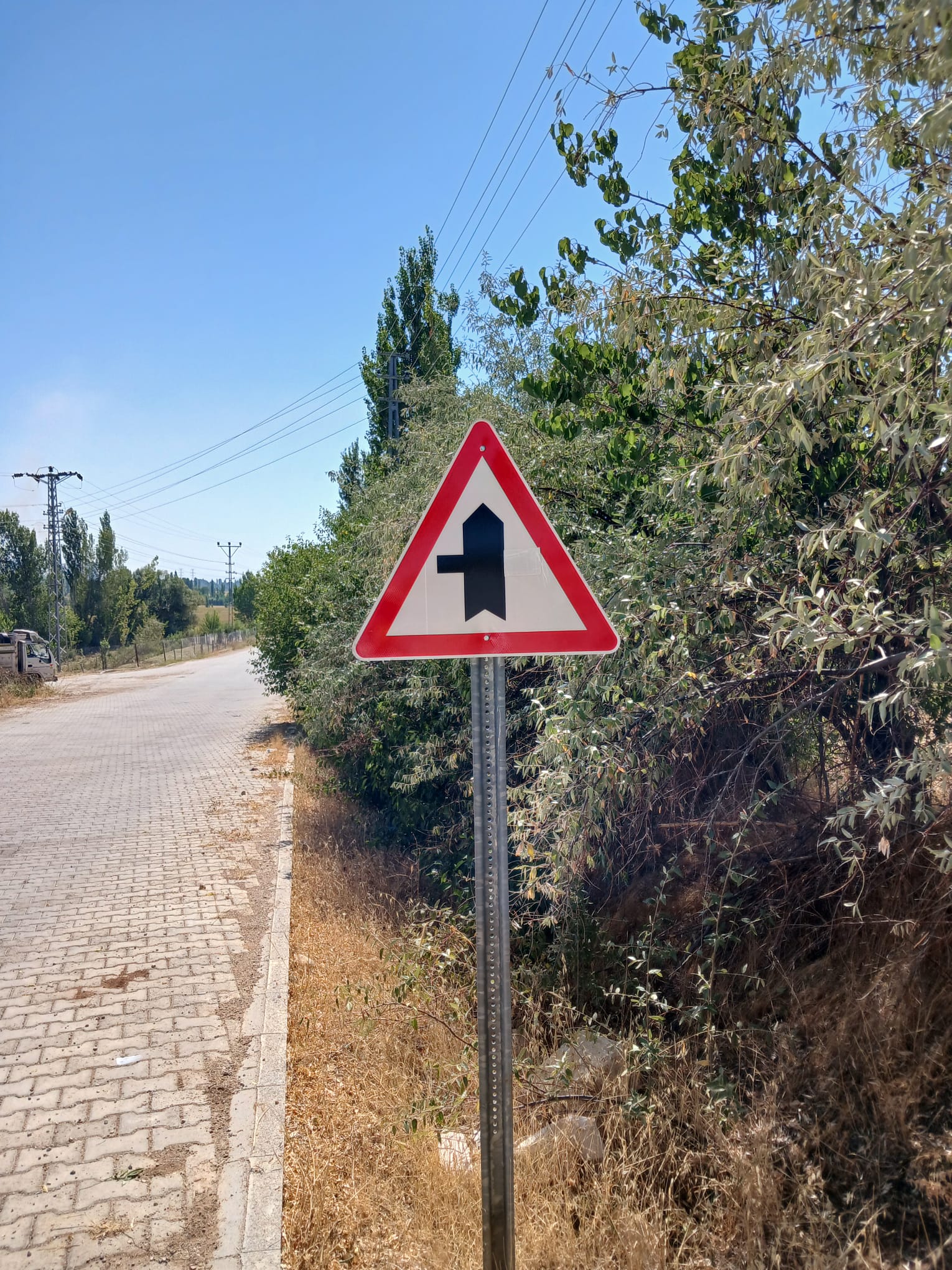 Kahramanmaraş Büyükşehir Belediyesi Dikey İşaretleme Yapım İşi